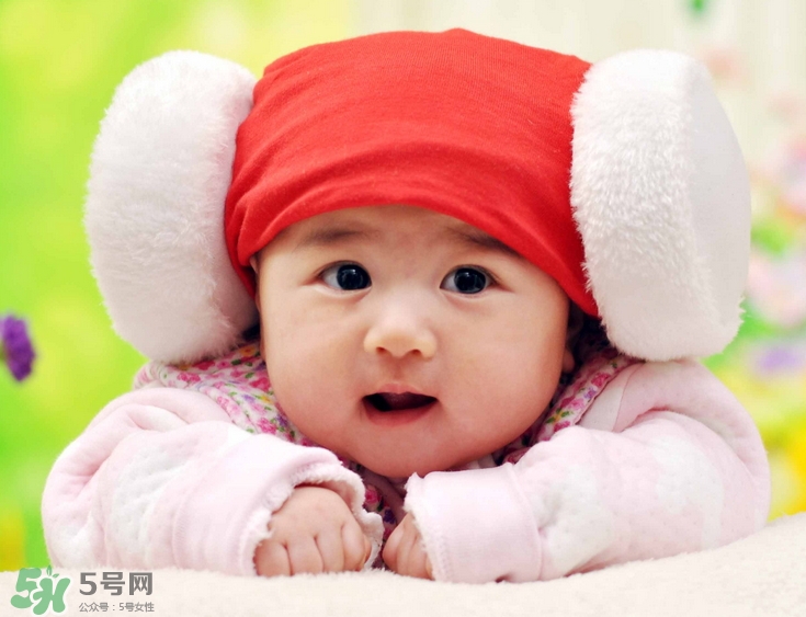 寶寶發(fā)燒抽搐正常嗎？寶寶發(fā)燒抽搐怎么辦？