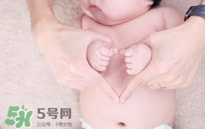 生孩子臍帶怎么剪？臍帶晚剪有什么影響？