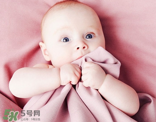 寶寶說話早晚和智力有關(guān)系嗎？寶寶說話晚怎么辦？