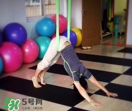 空中瑜伽有什么好處？空中瑜伽沒基礎可以學嗎
