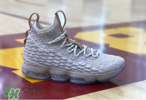 nike lebron 15 ghost什么時候發(fā)售_多少錢？