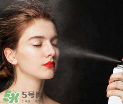 干皮用什么定妝？干皮怎么定妝?