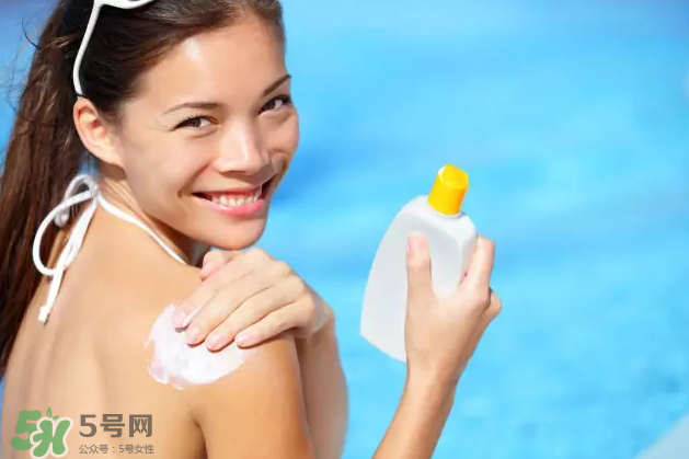 皮膚白不怕曬就不需要涂防曬？關(guān)于防曬的謠言