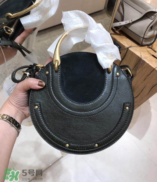 chloe pixie尺寸多大？蔻依17秋冬新款圓形包包尺寸介紹