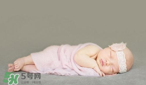 勒博耶分娩法的具體步驟是什么？勒博耶分娩法有哪些優(yōu)點(diǎn)？
