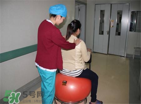分娩球什么時候開始用？分娩球的作用