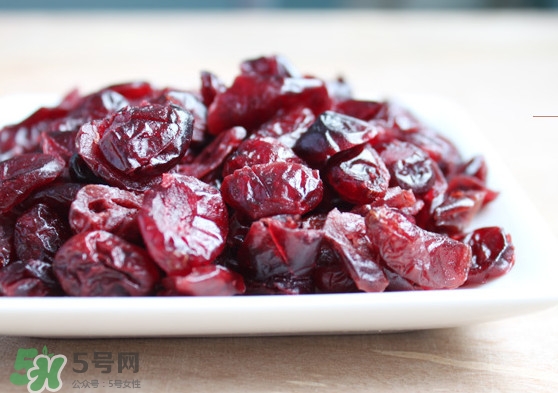 蔓越莓干每天吃很多有好處嗎？蔓越莓干哪個牌子好