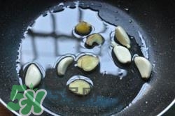 香辣蟹怎么做最好吃？香辣蟹怎么處理螃蟹？