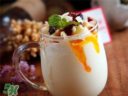 生孩子時(shí)吃什么易助產(chǎn)？生孩子時(shí)吃巧克力