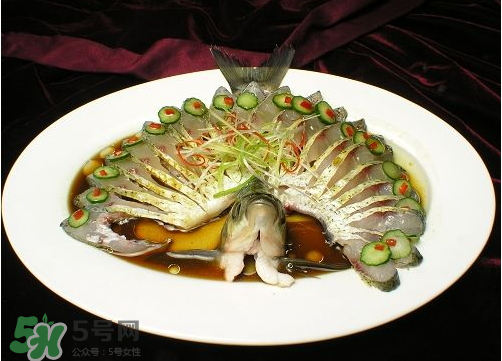 武昌魚可清蒸嗎？武昌魚蒸多久？
