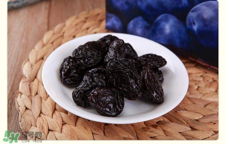 西梅核仁有毒嗎？西梅核咽下去了怎么辦？