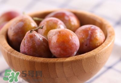 西梅寶寶能吃嗎？西梅寶寶多大可以吃？