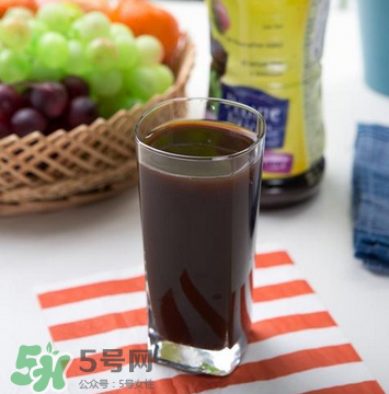 西梅汁怎么喝治便秘？便秘吃什么最快排便？