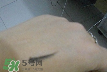 美寶蓮眼線膏暈染嗎？美寶蓮眼線膏好用嗎