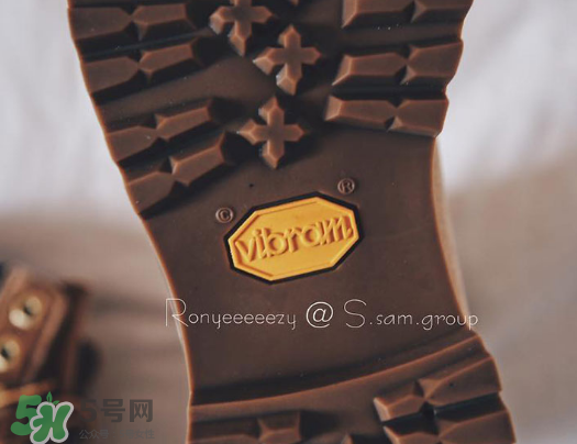 off white與timberland聯(lián)名6英寸大黃靴實(shí)物什么樣？