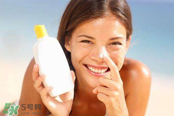 痘痘肌的護(hù)膚品怎么挑？正確挑選祛痘產(chǎn)品