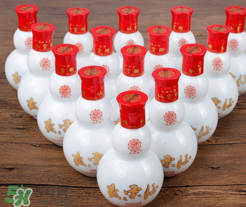 ?板栗酒能存放多久？?板栗泡酒可以放多久？