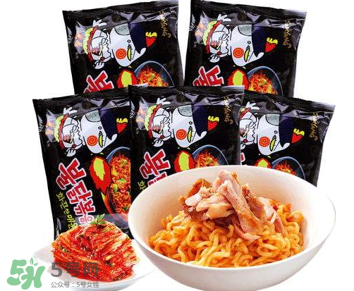 火雞面熱量高嗎？三養(yǎng)火雞面熱量