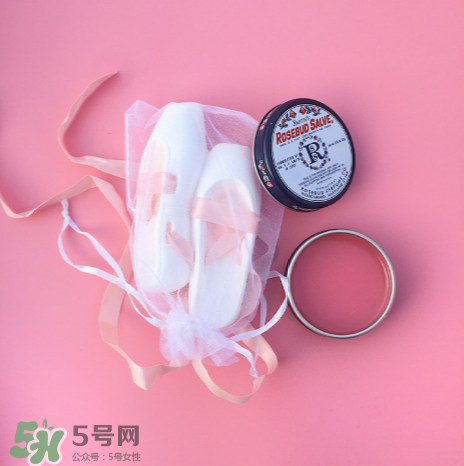 Rosebud Salve玫瑰花蕾膏潤唇膏怎么樣？Rosebud Salve潤唇膏測評