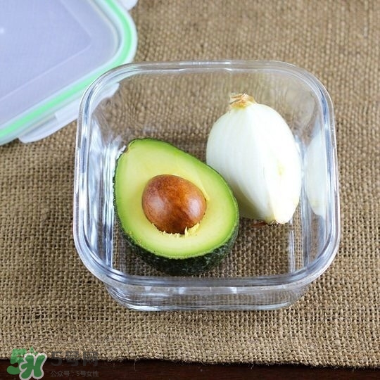 牛油果隔夜了還能吃嗎？牛油果可以冷凍保存嗎？