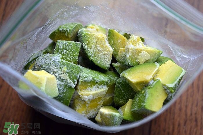 牛油果隔夜了還能吃嗎？牛油果可以冷凍保存嗎？