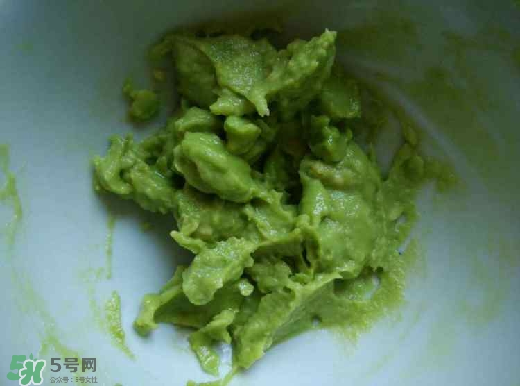 牛油果沙拉怎么做？牛油果沙拉用什么醬？