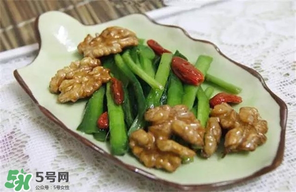新鮮核桃怎么吃？新鮮核桃怎么給寶寶吃？