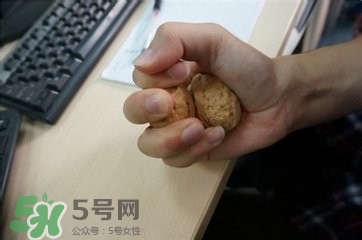 核桃怎么挑選好壞？怎么辨別核桃的好壞？