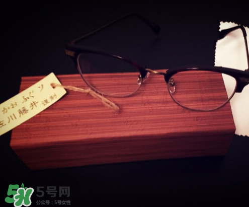 佐川藤井眼鏡怎么樣？佐川藤井和木九十哪個(gè)好？