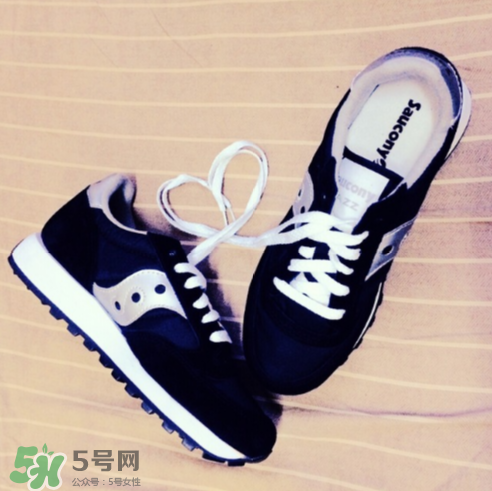 saucony一般多少錢？索康尼和亞瑟士哪個好？