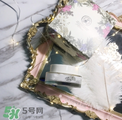 阿芙素顏霜要卸妝嗎？