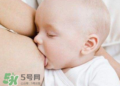 寶寶突然不吃母乳了怎么回事？寶寶不吃母乳是為什么？