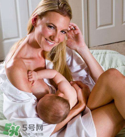 寶寶突然不吃母乳了怎么回事？寶寶不吃母乳是為什么？