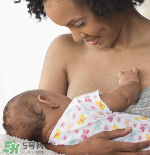 寶寶突然不吃母乳了怎么回事？寶寶不吃母乳是為什么？