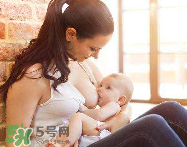 寶寶突然不吃母乳了怎么回事？寶寶不吃母乳是為什么？
