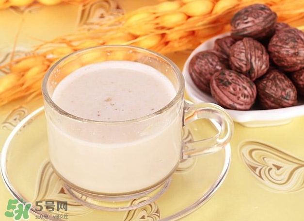 喝核桃粉有什么好處？喝核桃粉會(huì)長胖嗎？