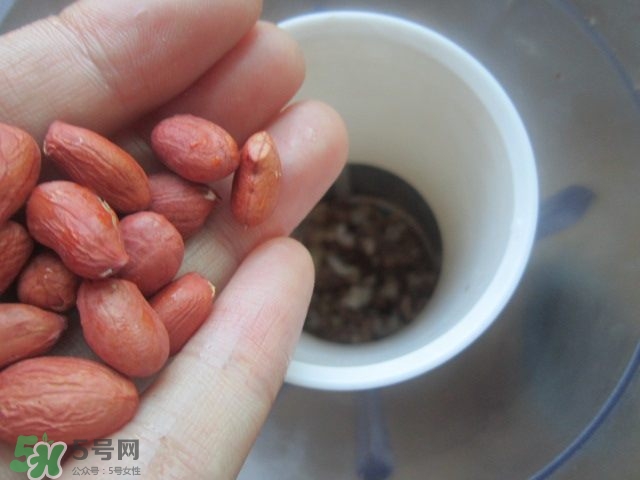 核桃可以和黃豆一起打豆?jié){嗎？核桃和什么一起打豆?jié){好？