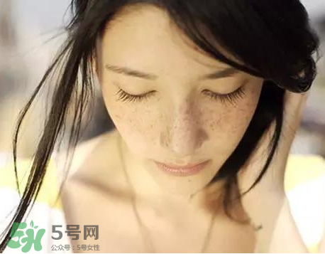 柿子葉凡士林多久祛斑 柿子葉祛斑有人用過(guò)嗎