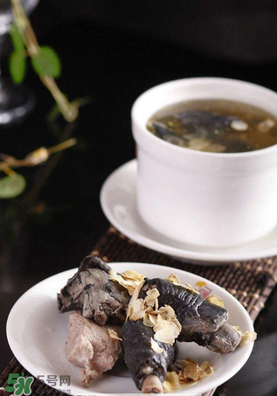 花旗參烏雞湯經(jīng)期可以喝嗎？