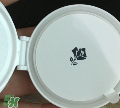 蘭蔻小粉盒適合什么膚質(zhì)？