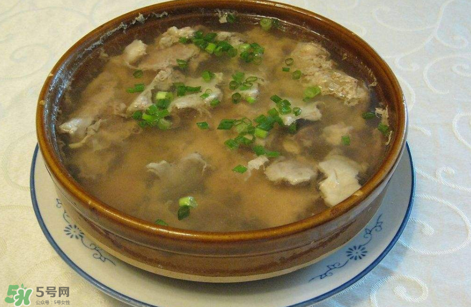 營(yíng)養(yǎng)在湯里還是肉里？煲湯小訣竅