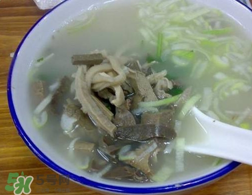 羊雜湯膻不膻？羊雜湯是哪里的特色美食
