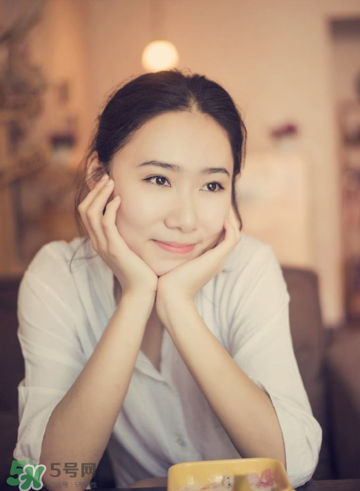 乳腺炎應(yīng)該吃什么？乳腺炎應(yīng)該注意什么？