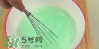護發(fā)素能當(dāng)柔順劑嗎？護發(fā)素當(dāng)柔順劑好不好