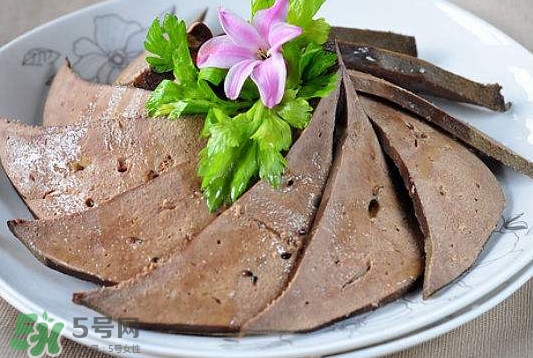 豬肝是發(fā)物嗎？豬肝是回奶的嗎