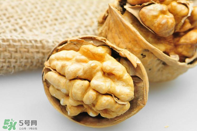 核桃開(kāi)裂怎么辦？核桃為什么會(huì)開(kāi)裂？