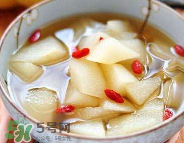 什么食物潤肺止咳？潤肺止咳湯的做法大全 