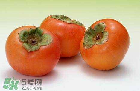 榴蓮和柿子能一起吃嗎？吃完榴蓮可以吃柿子嗎？