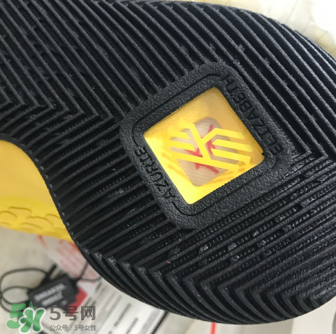 nike kyrie3 mamba mentality怎么樣？歐文3李小龍配色開箱測評