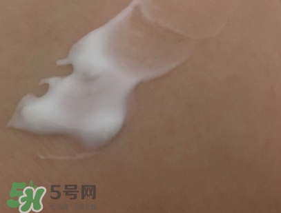 香邂格蕾古法凝光精華霜怎么用？香邂格蕾面霜使用心得